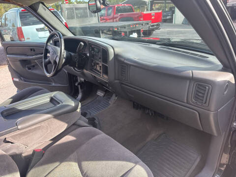 2005 Chevrolet Silverado 1500 LS