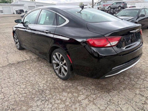 2016 Chrysler 200 C