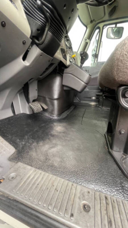 2019 International DuraStar 4300