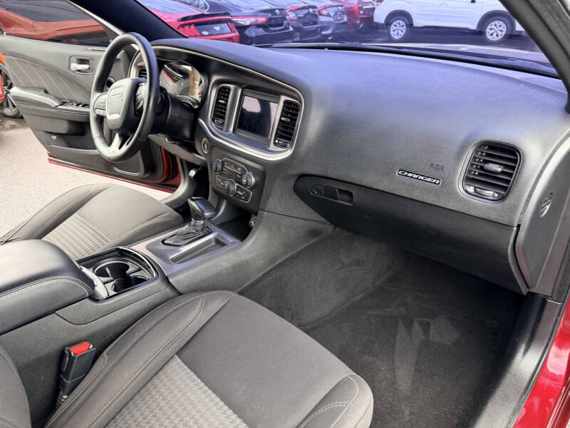 2019 Dodge Charger SXT