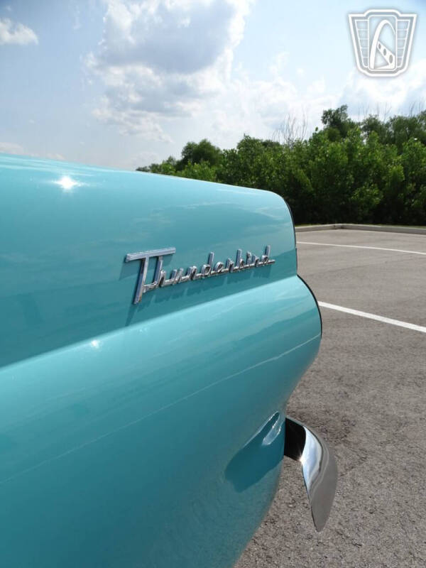 1955 Ford Thunderbird