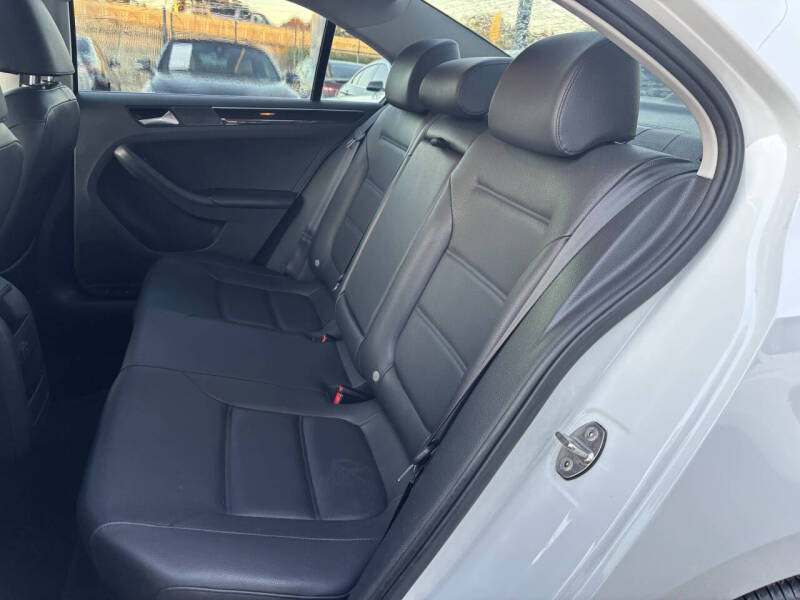 2017 Volkswagen Jetta 1.8T SEL