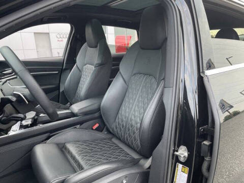 2022 Audi e-tron S quattro Premium Plus