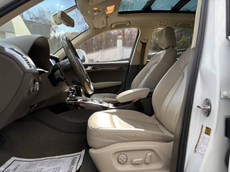 2012 Audi Q5 2.0T quattro Premium