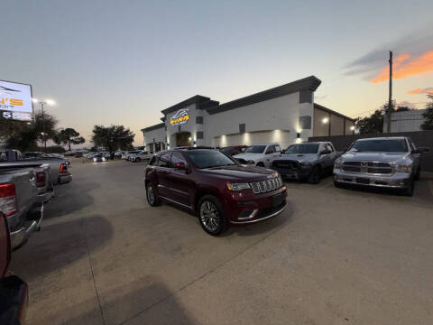 2017 Jeep Grand Cherokee Summit