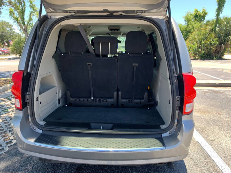 2017 Dodge Grand Caravan SE