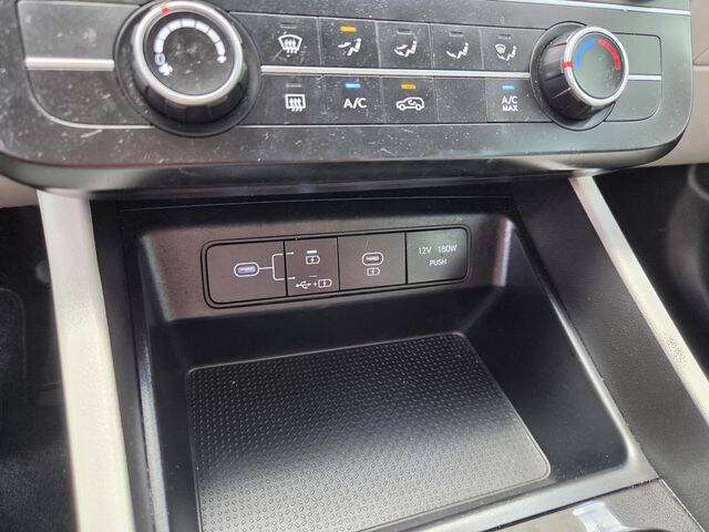 2025 Hyundai Tucson SE