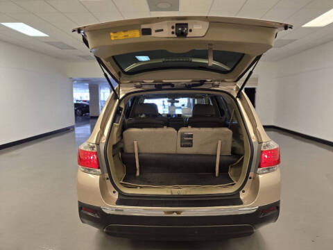 2012 Toyota Highlander SE