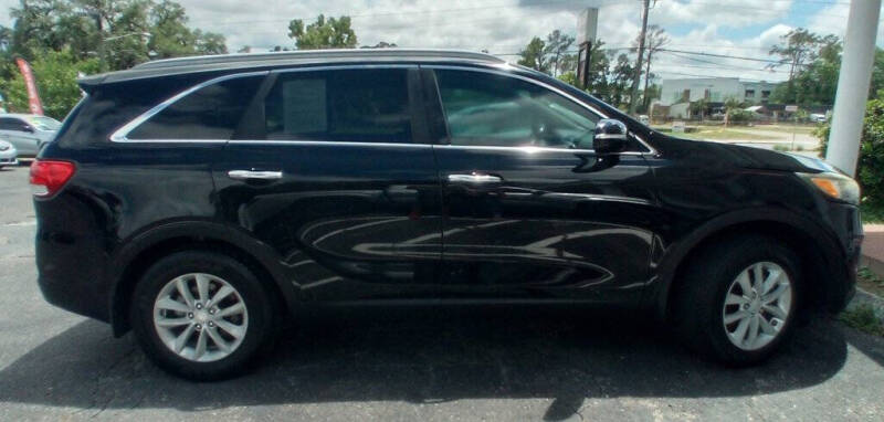 2017 Kia Sorento LX