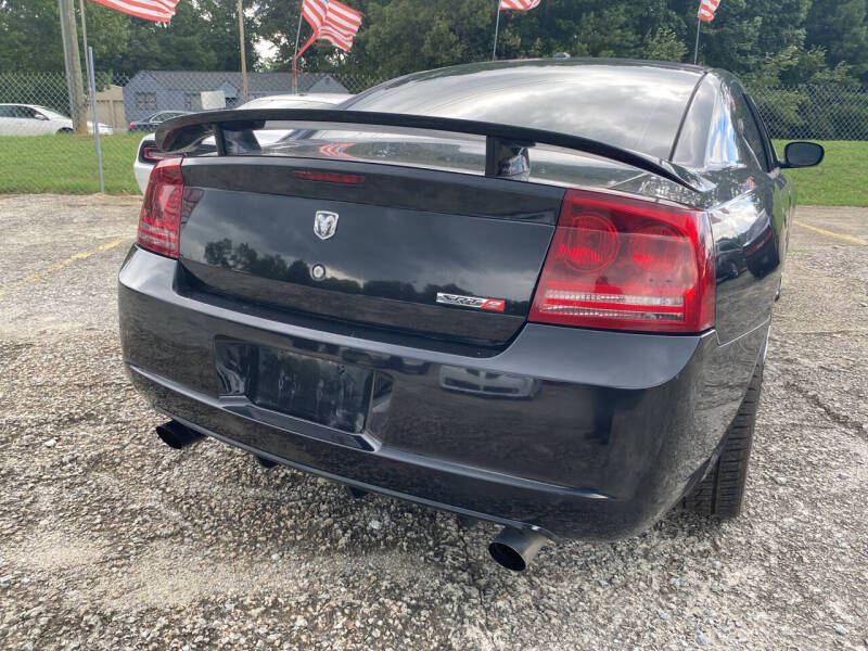 2006 Dodge Charger SRT-8