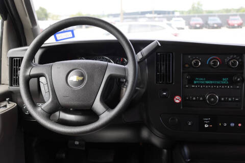 2025 Chevrolet Express LT 3500