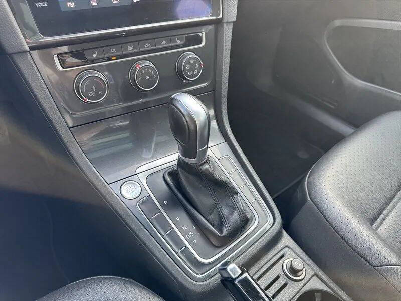 2018 Volkswagen Golf SportWagen