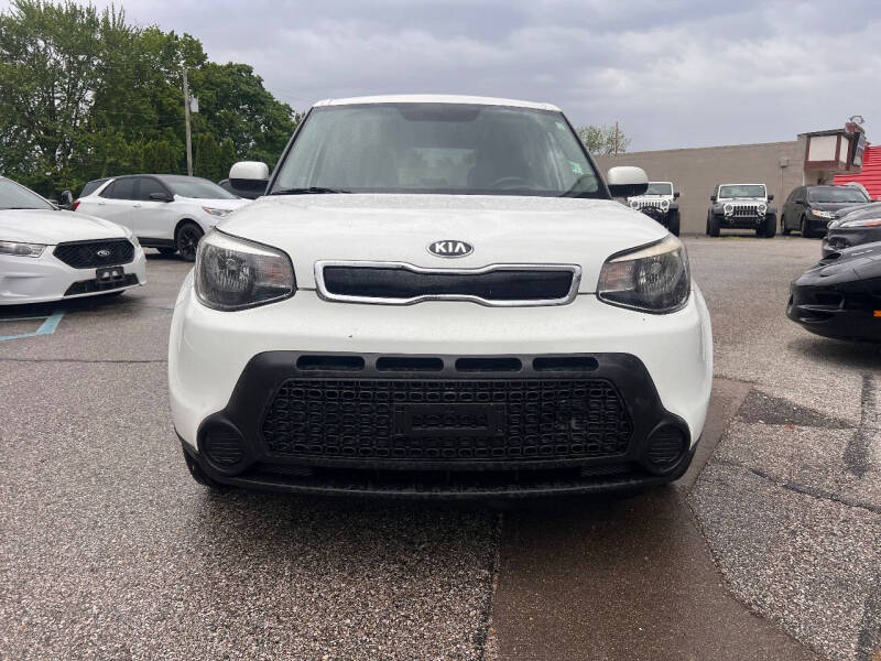 2015 Kia Soul +