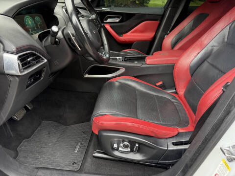 2018 Jaguar F-PACE S