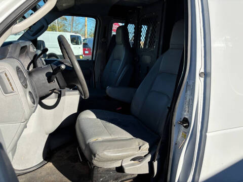 2011 Ford E-Series E-250