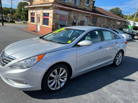 2011 Hyundai Sonata for sale at Autoville in Kannapolis NC