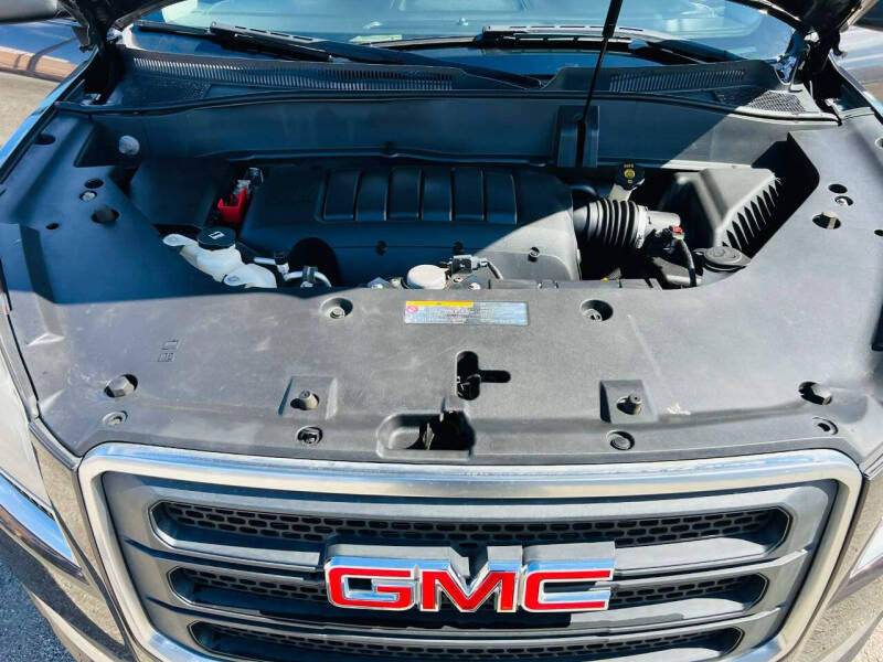 2016 GMC Acadia SLE-2