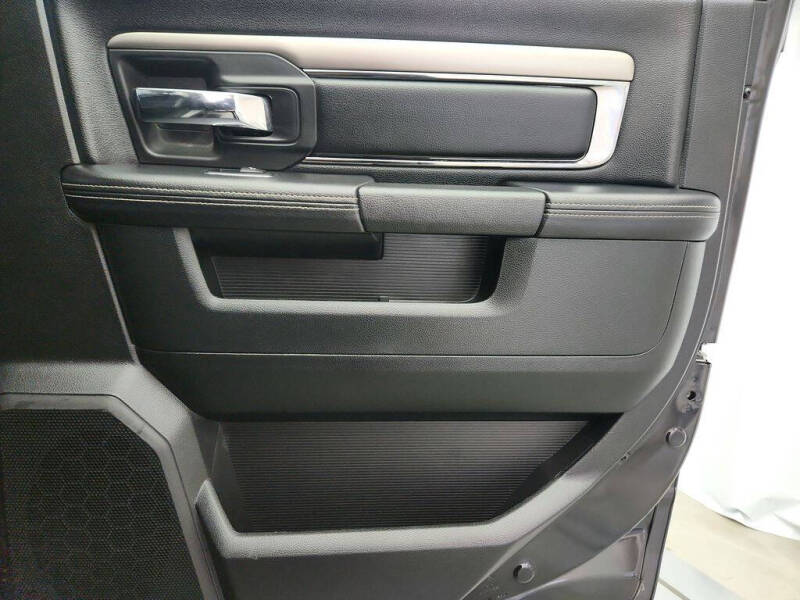 2016 RAM 1500 Sport
