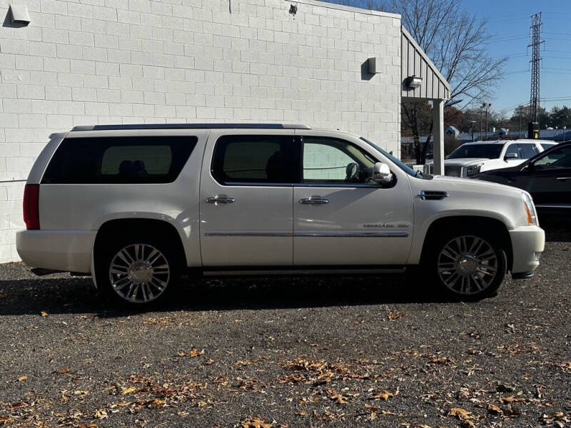 2011 Cadillac Escalade ESV Premium