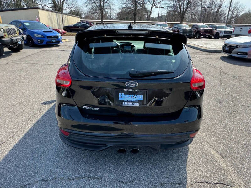 2017 Ford Focus ST