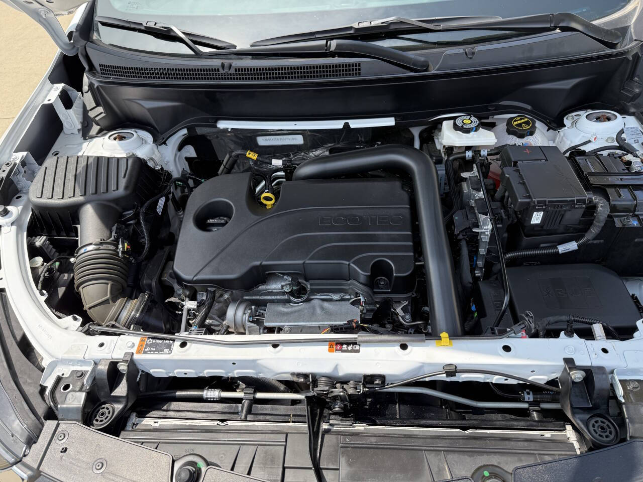 2024 Chevrolet Equinox photo 8