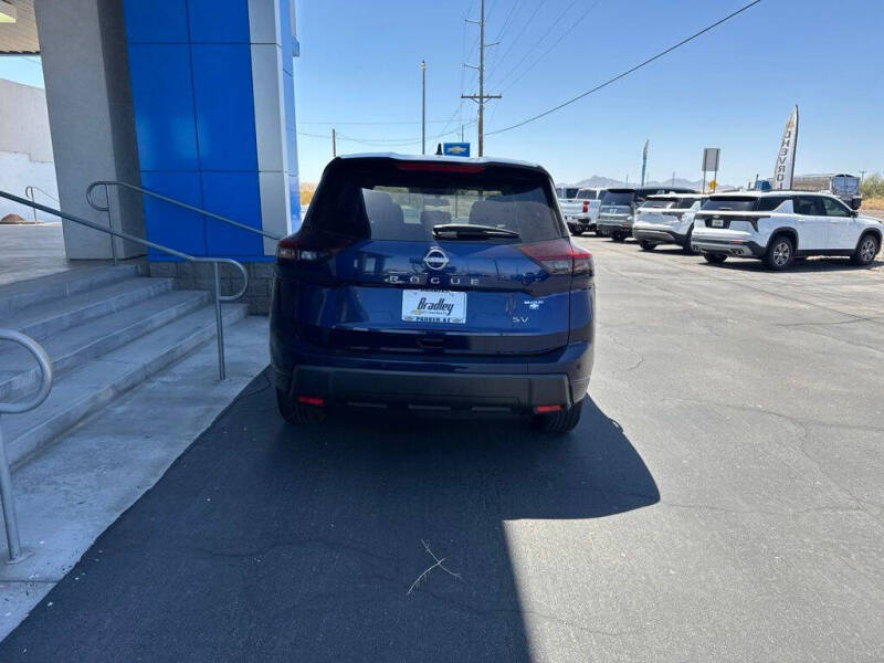 2024 Nissan Rogue SV