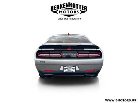 2015 Dodge Challenger R/T Plus Shaker
