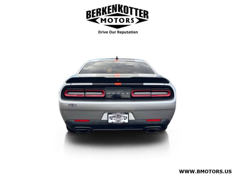 2015 Dodge Challenger R/T Plus Shaker
