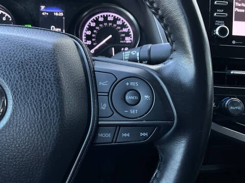 2022 Toyota Camry SE