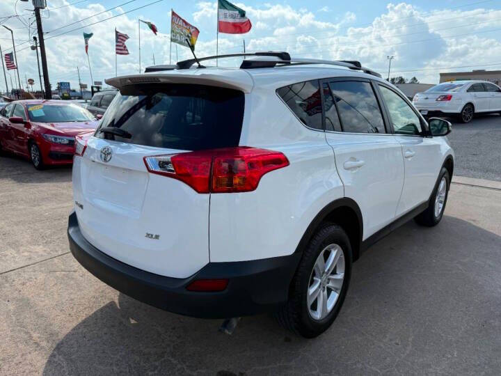2013 Toyota RAV4 XLE