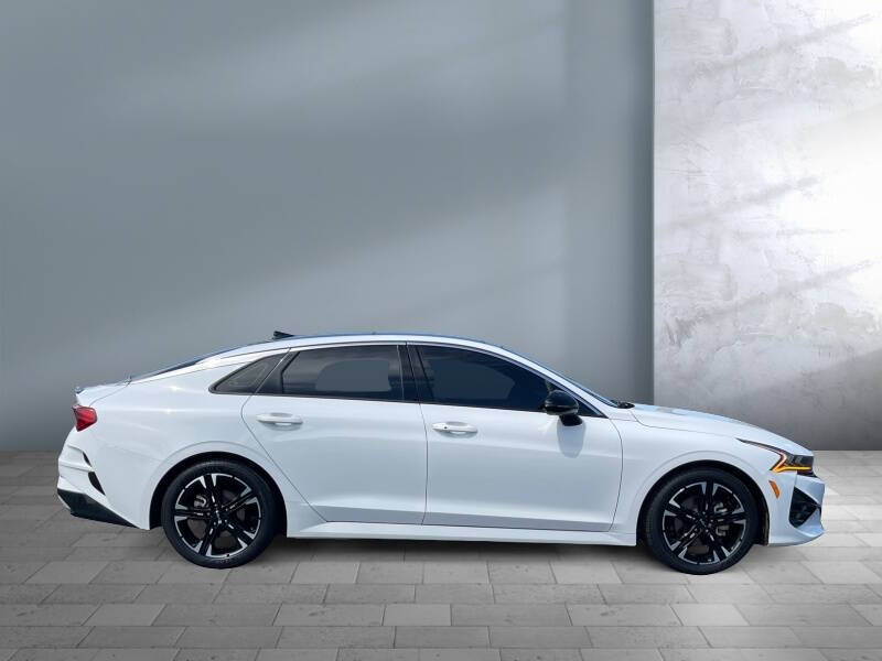2022 Kia K5