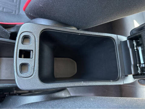 2024 FIAT 500e Inspi(RED)