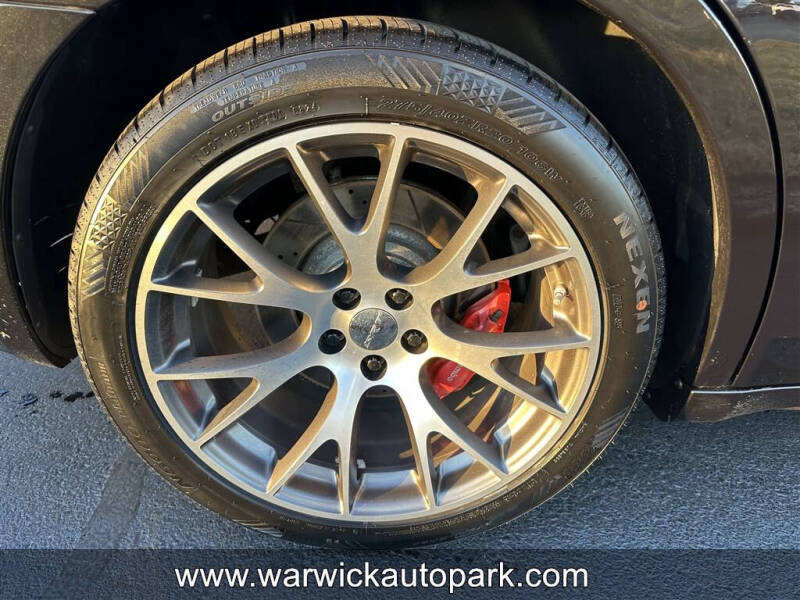 2007 Dodge Charger SRT-8