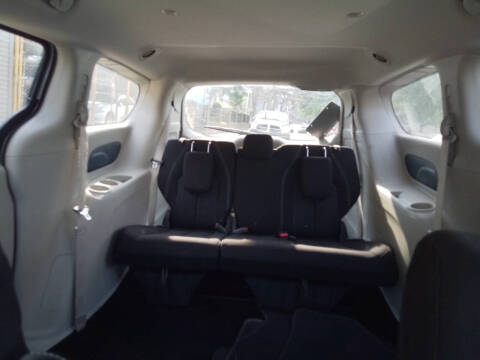 2020 Chrysler Voyager LX