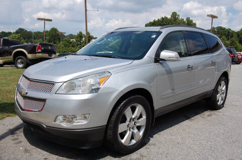 2012 Chevrolet Traverse for sale at Modern Motors - Thomasville INC in Thomasville NC