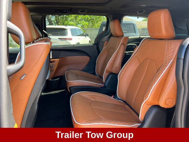 2025 Chrysler Pacifica Pinnacle