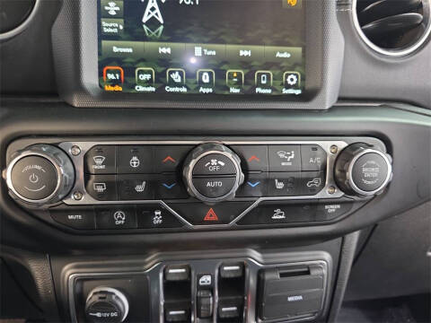 2022 Jeep Gladiator Overland