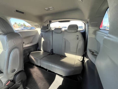 2022 Toyota Sienna XLE 7-Passenger