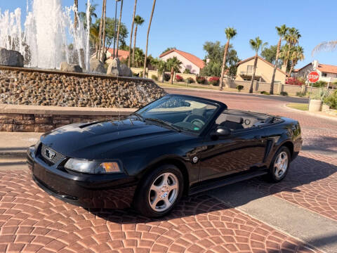 2004 Ford Mustang Deluxe