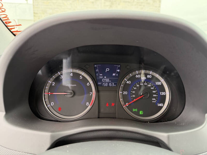 2013 Hyundai Accent SE