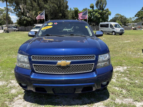 2013 Chevrolet Avalanche LS Black Diamond