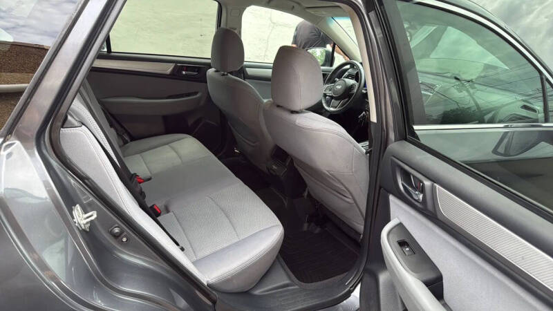 2018 Subaru Outback 2.5i Premium