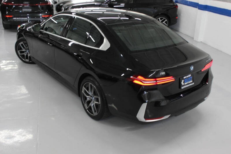 2024 BMW i5 eDrive40