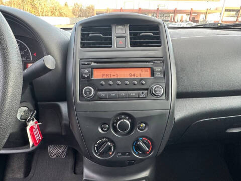 2016 Nissan Versa 1.6 S Plus