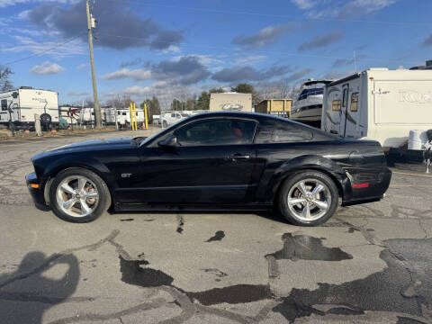 2006 Ford Mustang GT Deluxe