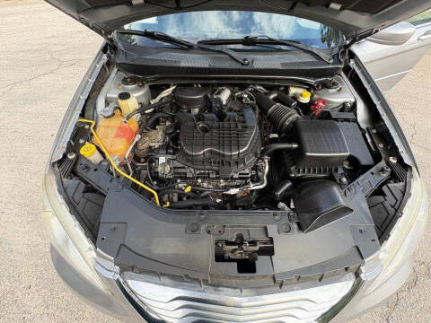 2013 Chrysler 200 Touring