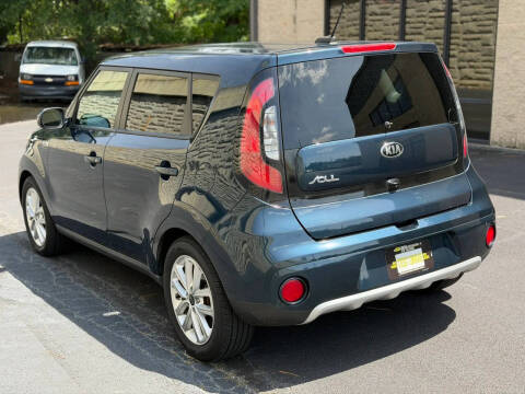 2018 Kia Soul +