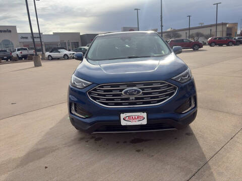 2020 Ford Edge Titanium