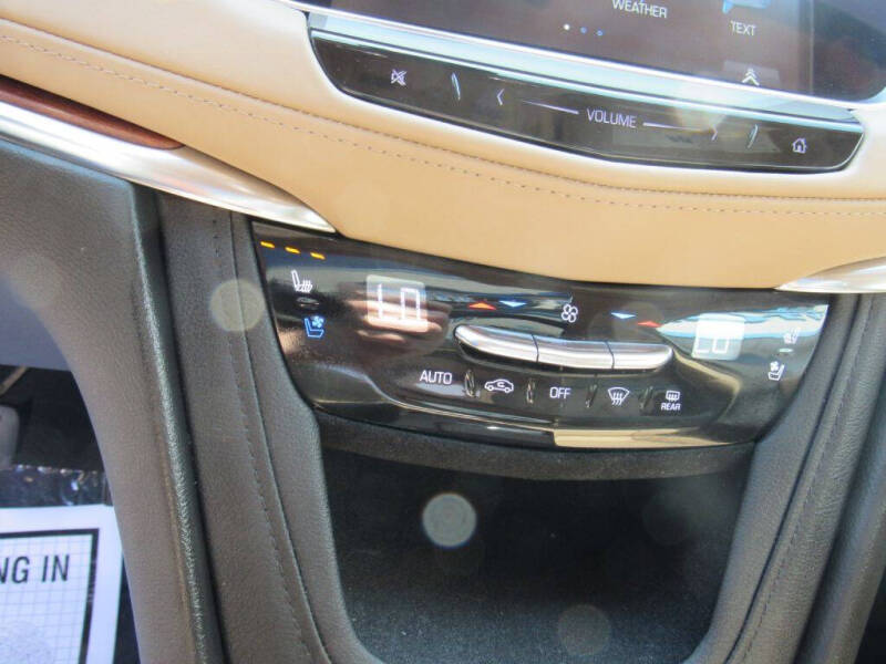 2019 Cadillac XT5 Platinum