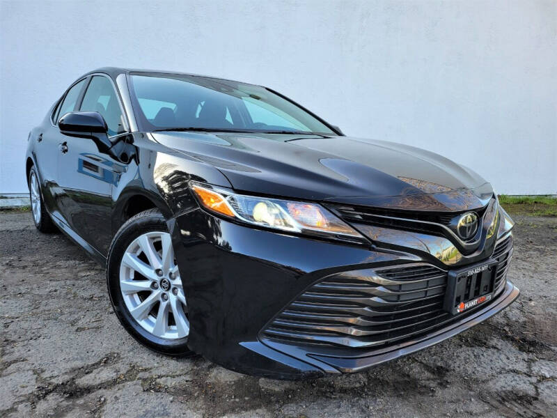 2019 Toyota Camry for sale at Planet Cars in Berkeley CA